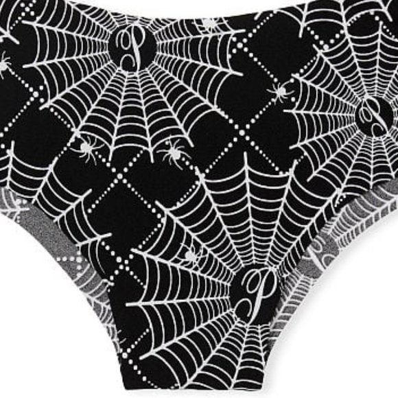 HALLOWEEN VS PINK No-Show Cheekster Panty Spider Webs Awesome Cool NWT - Picture 8 of 12